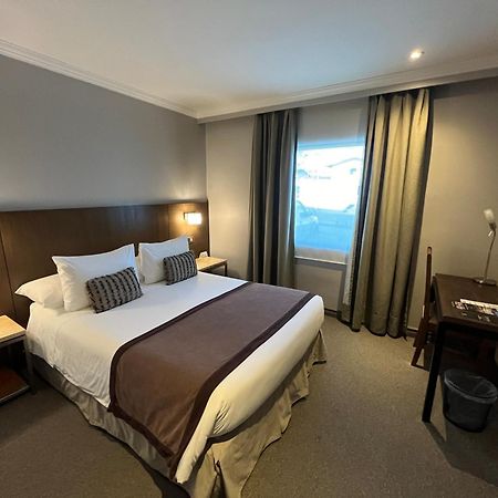 Hotel Martin Gusinde Пуэрто-Наталес Экстерьер фото
